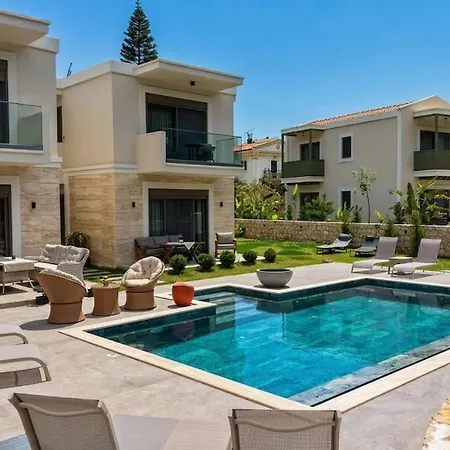 Peninsula Breezy 1 Bedroom Floor Apartament *